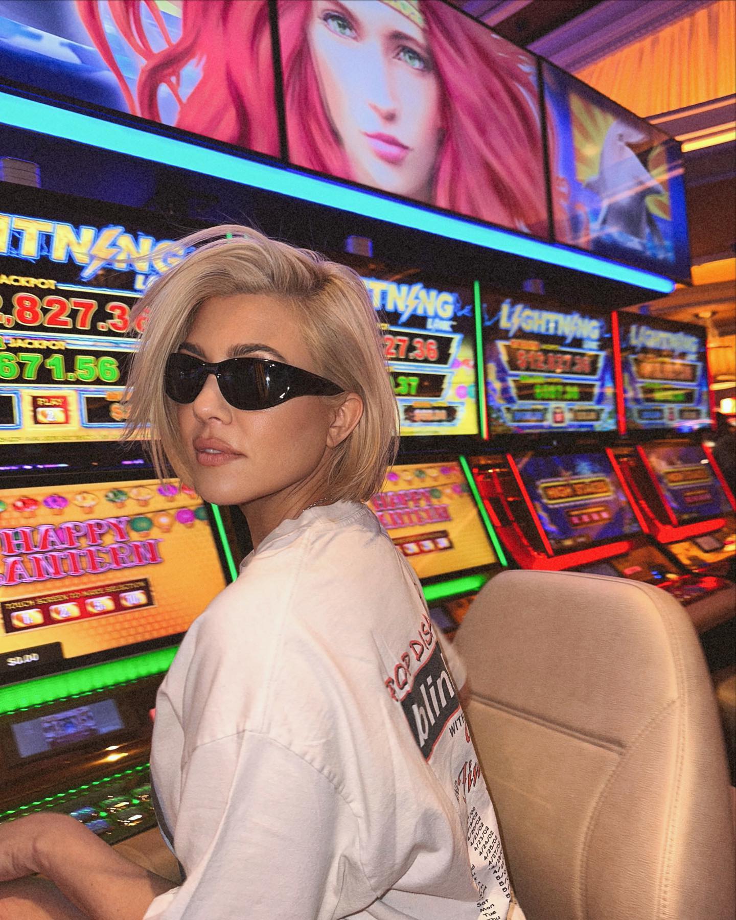 Photo n°6 : Kourtney Kardashian tente sa chance  Vegas !