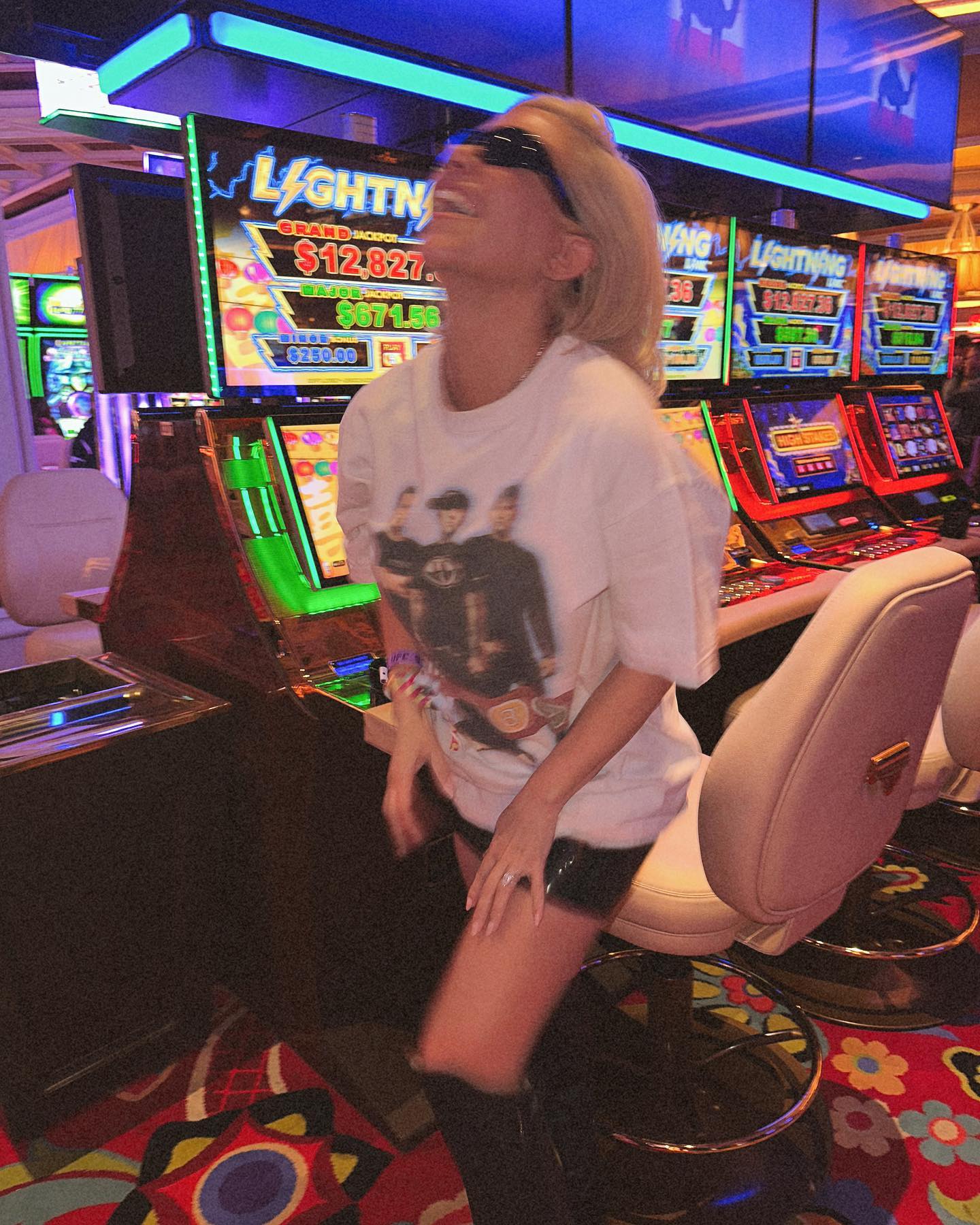 Photo n°1 : Kourtney Kardashian tente sa chance  Vegas !