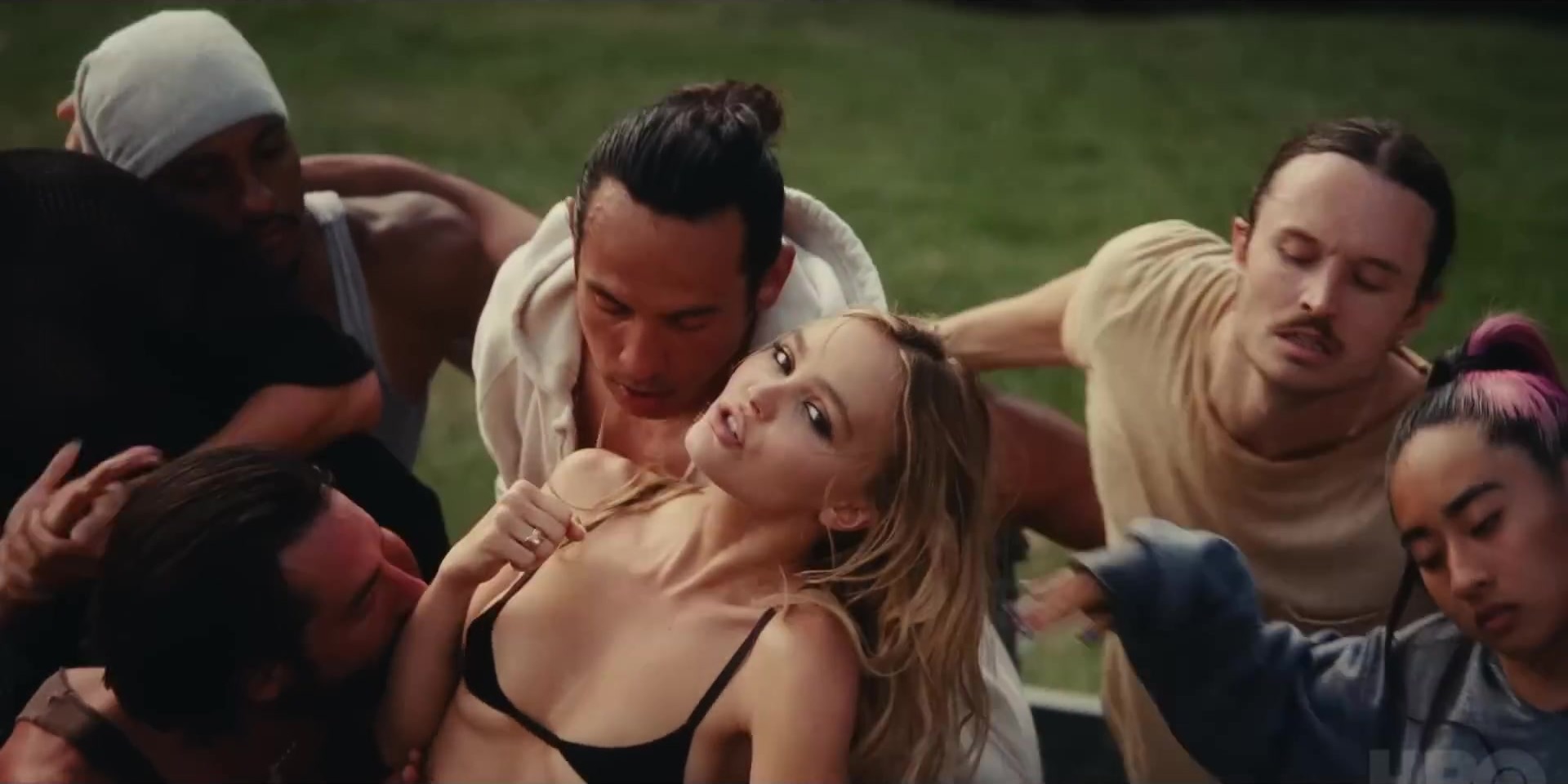 Photos n°5 : Lily Rose Depp Sexy in her Latest “The Idol” Trailer!