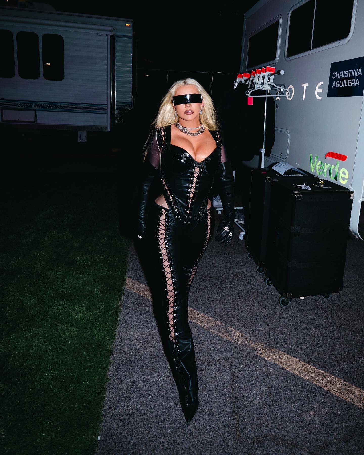 Photos n°1 : Christina Aguilera Does Vegas!