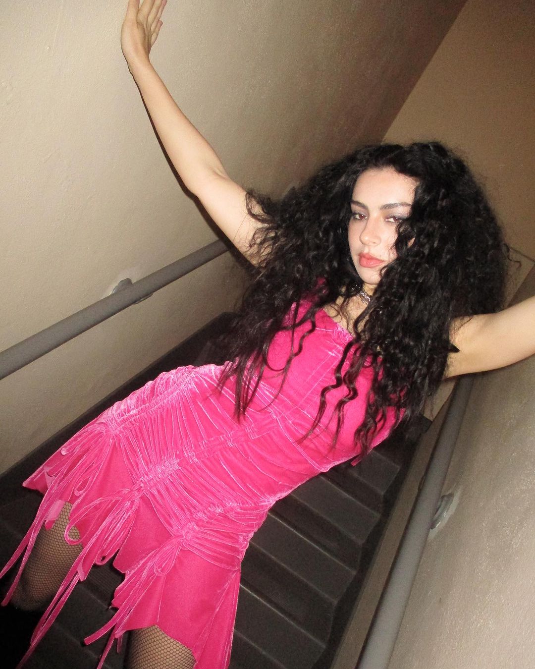 Photos n°9 : Charli XCX Channels Her Inner Lily-Rose Depp From “The Idol”!