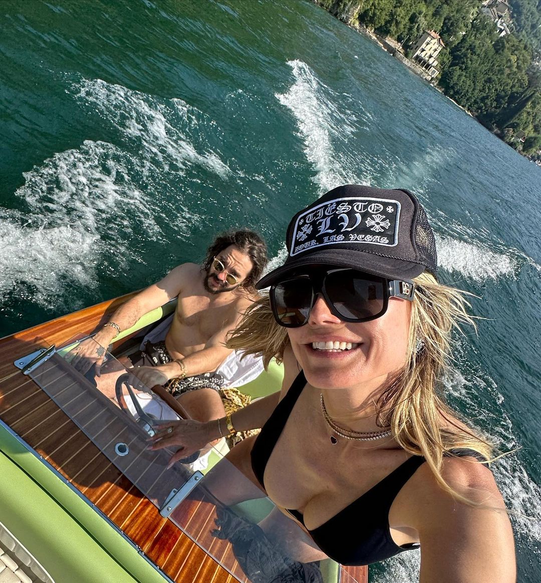 Photos n°29 : Heidi Klum Shows Off Her Abs in Italy!