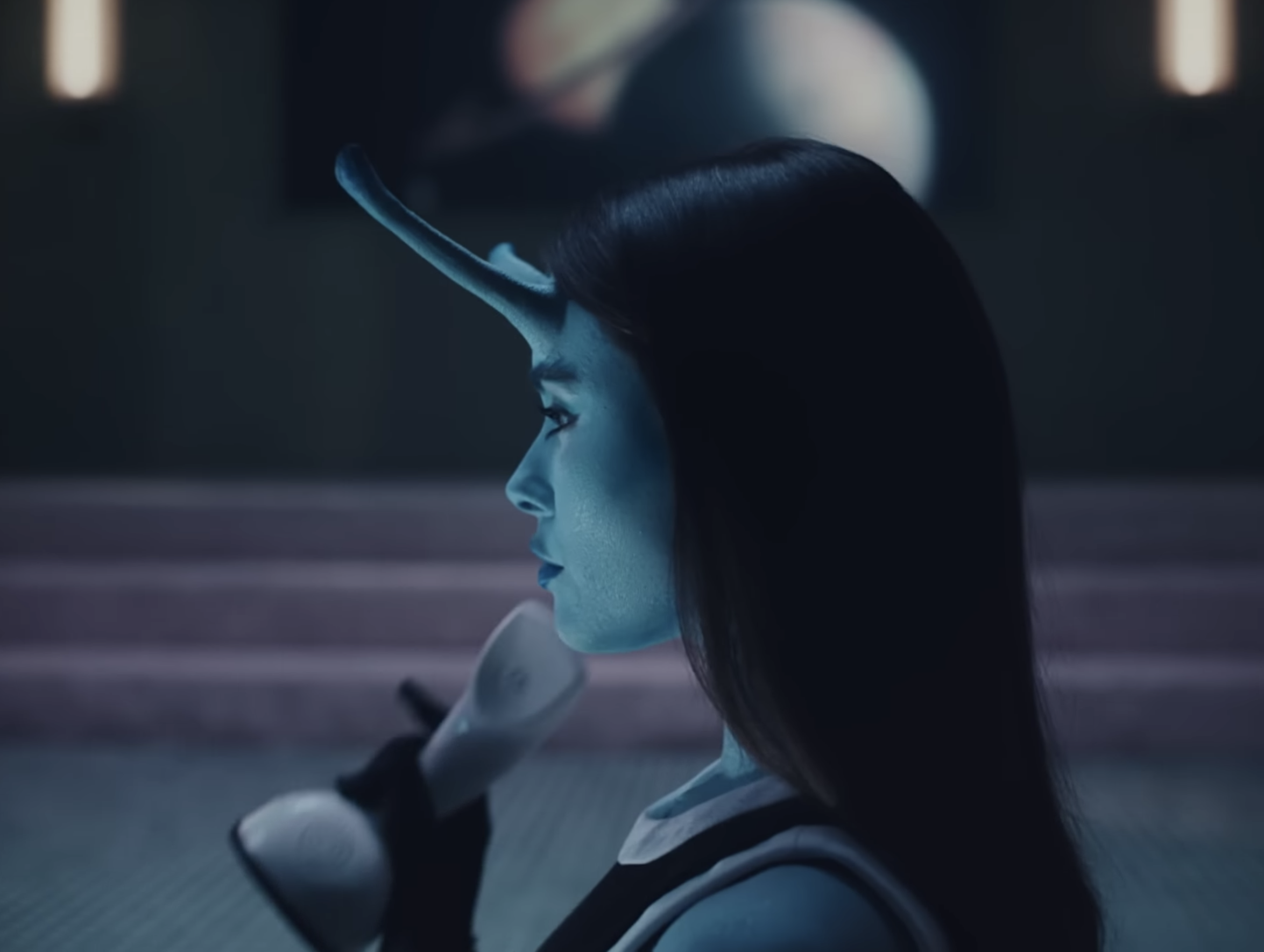 Madison Beer is in Space In New Music Video! - Photo 2