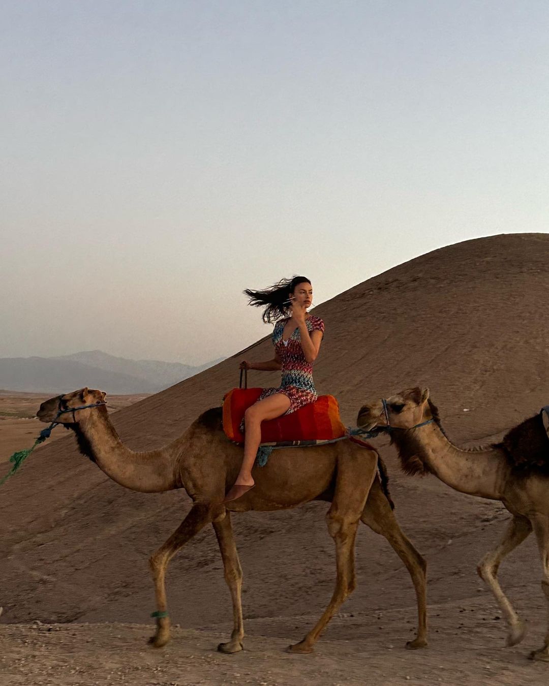 Irina Shayk’s Abs Take on Morocco! - Photo 2