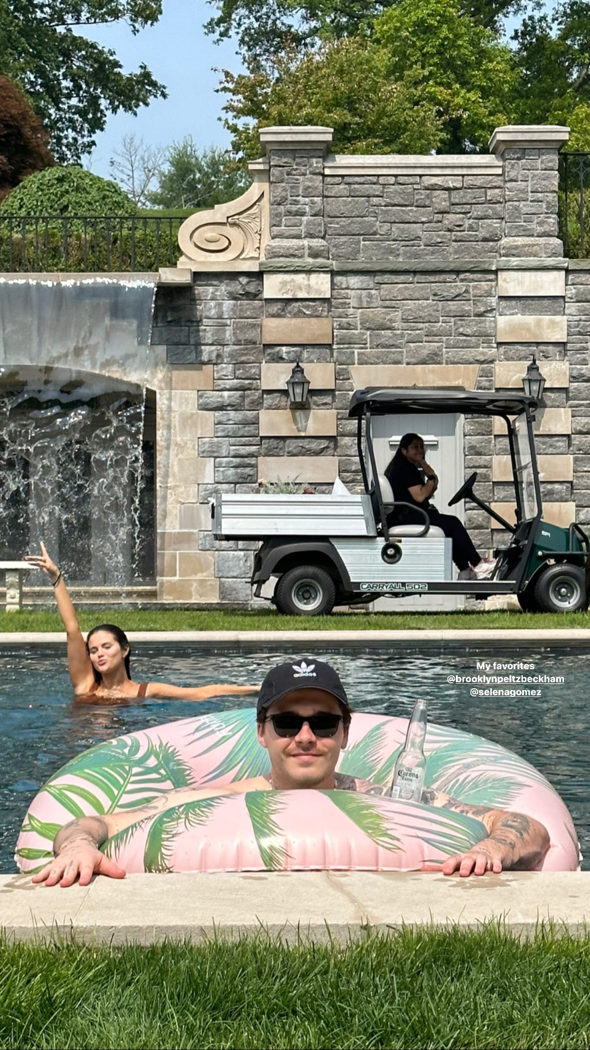 Selena Gomez Rocks the Boat in a Pink Bikini! - Photo 30