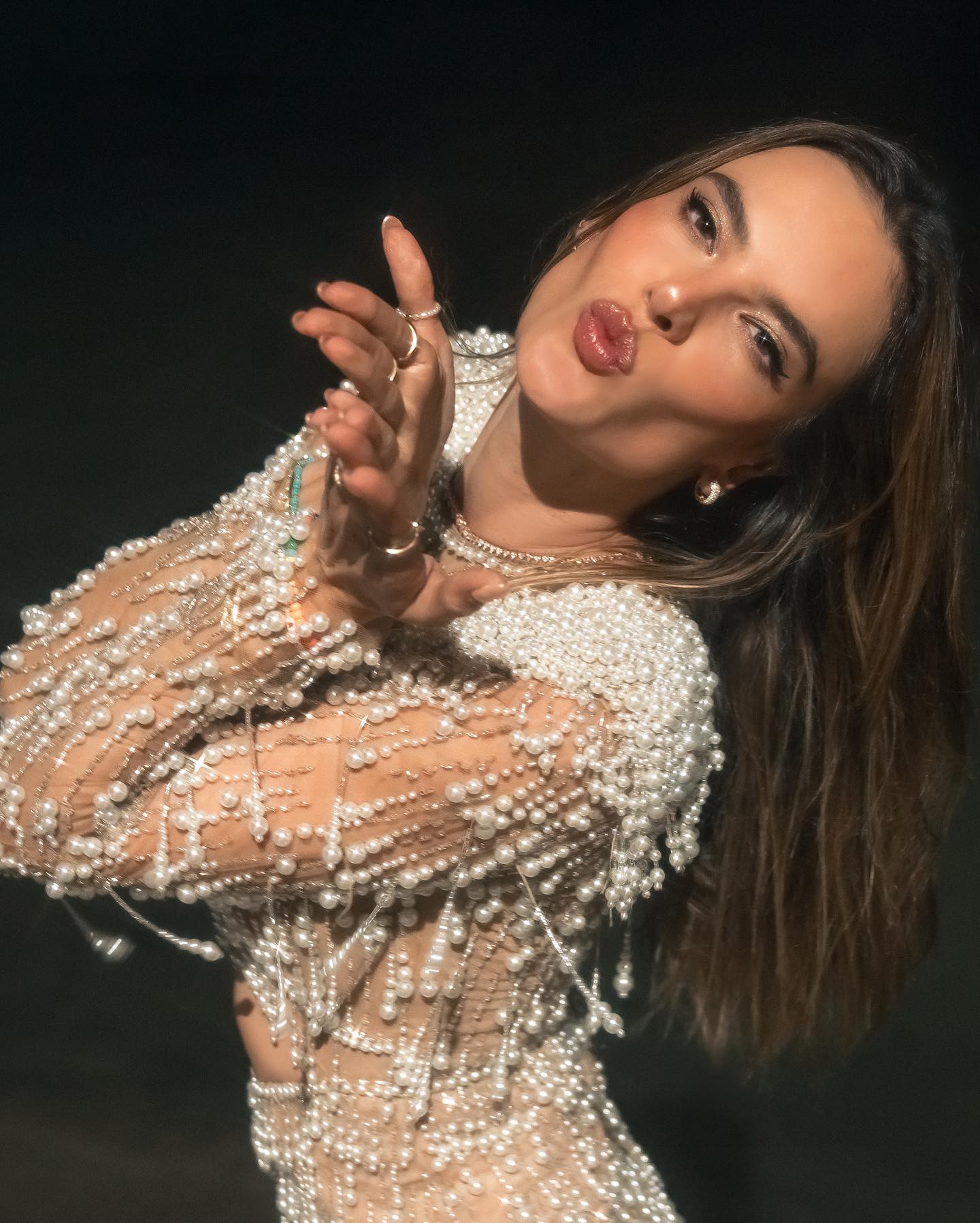 Photos n°8 : Alessandra Ambrosio is Making Waves!