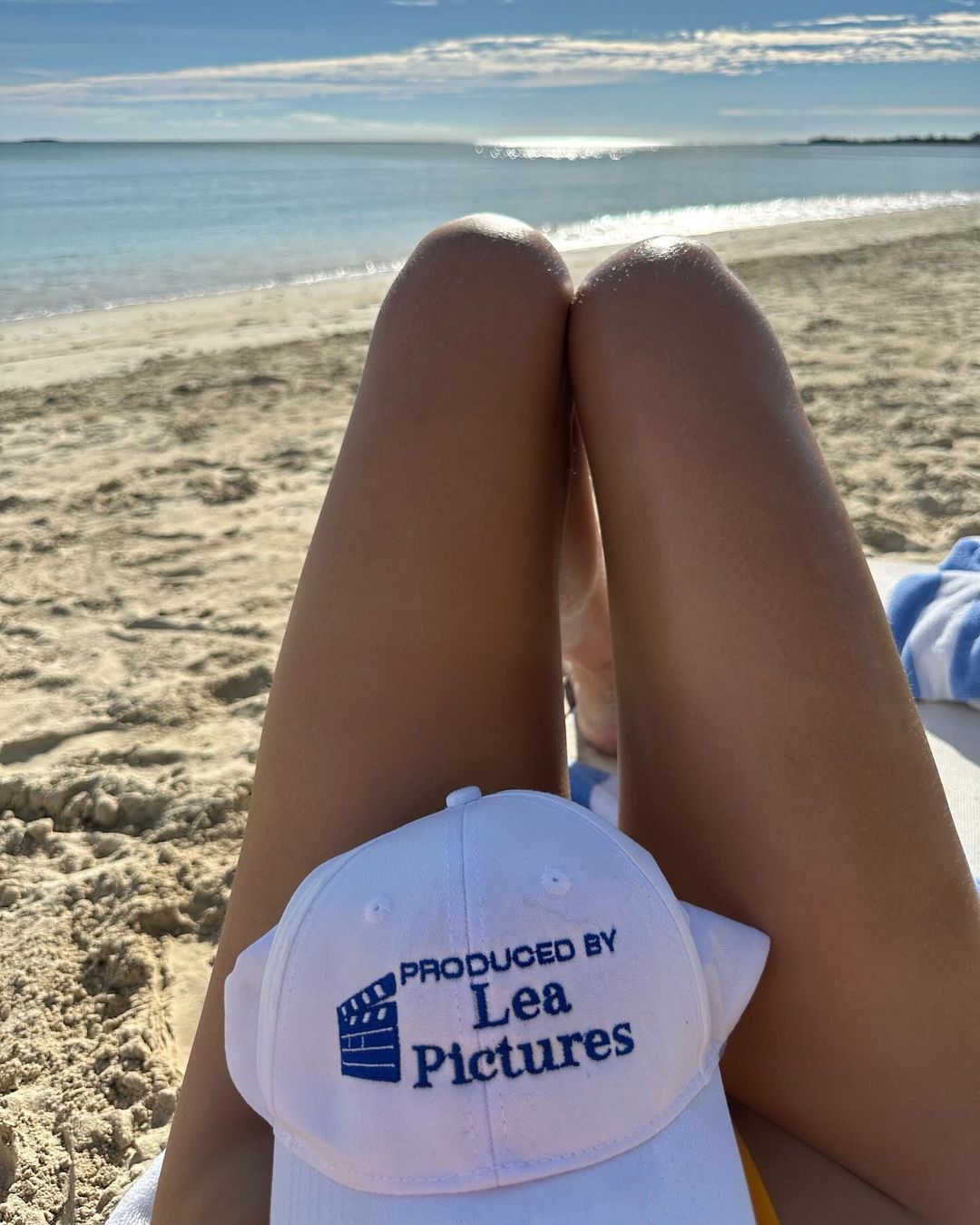 Irina Shayk is Living the Beach Life! - Photo 3