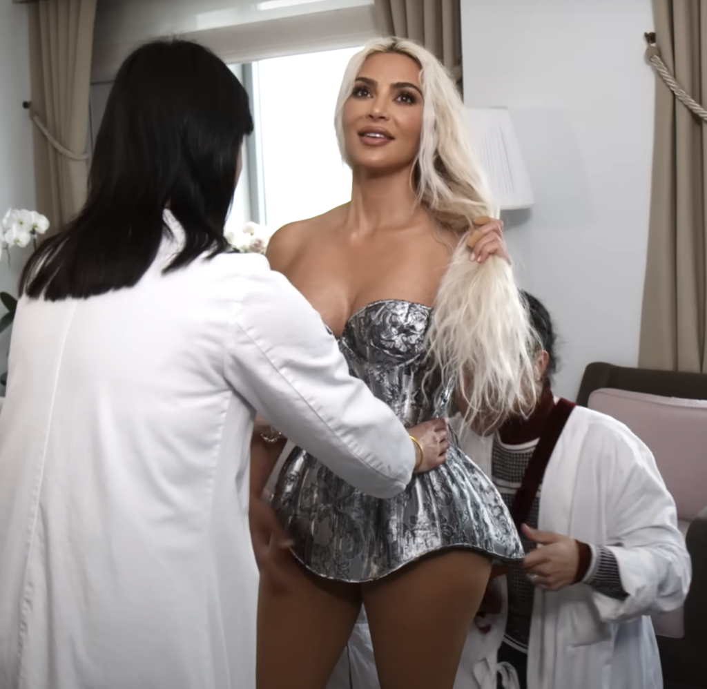 How Kim Kardashian Got Into Her Tiny Corset!